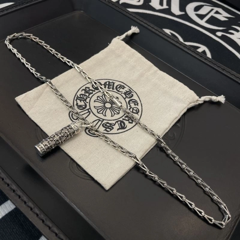 Seasonal Chrome Hearts Necklaces 241618