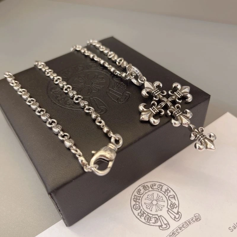 Compact Chrome Hearts Necklaces 241602