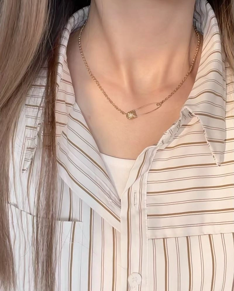 WrinkleFree Chrome Hearts Necklaces 241572