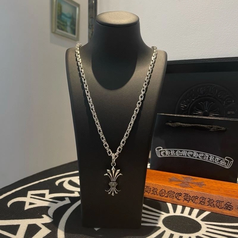 SoftTouch Chrome Hearts Necklaces 241581