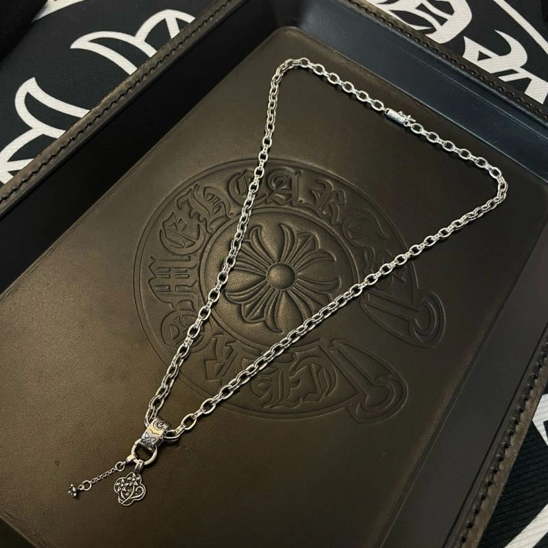 Sleek Chrome Hearts Necklaces 241291