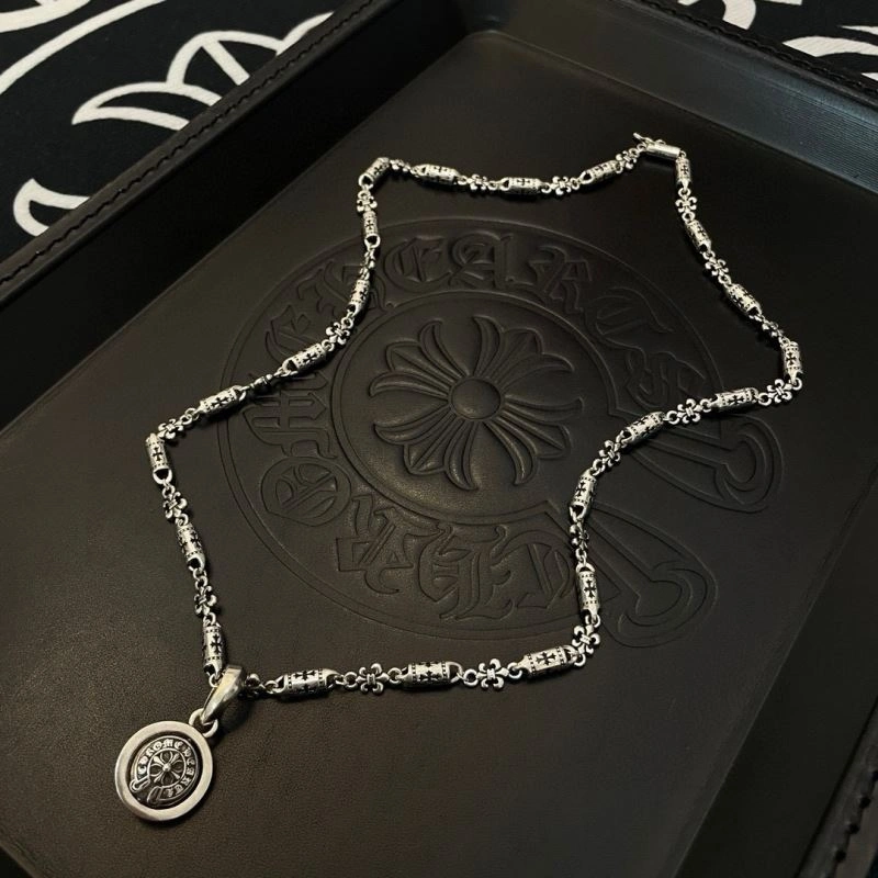 WaterResistant Chrome Hearts Necklaces 241275