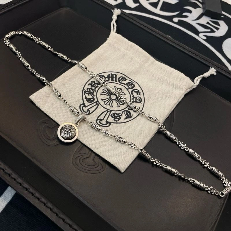 WaterResistant Chrome Hearts Necklaces 241275