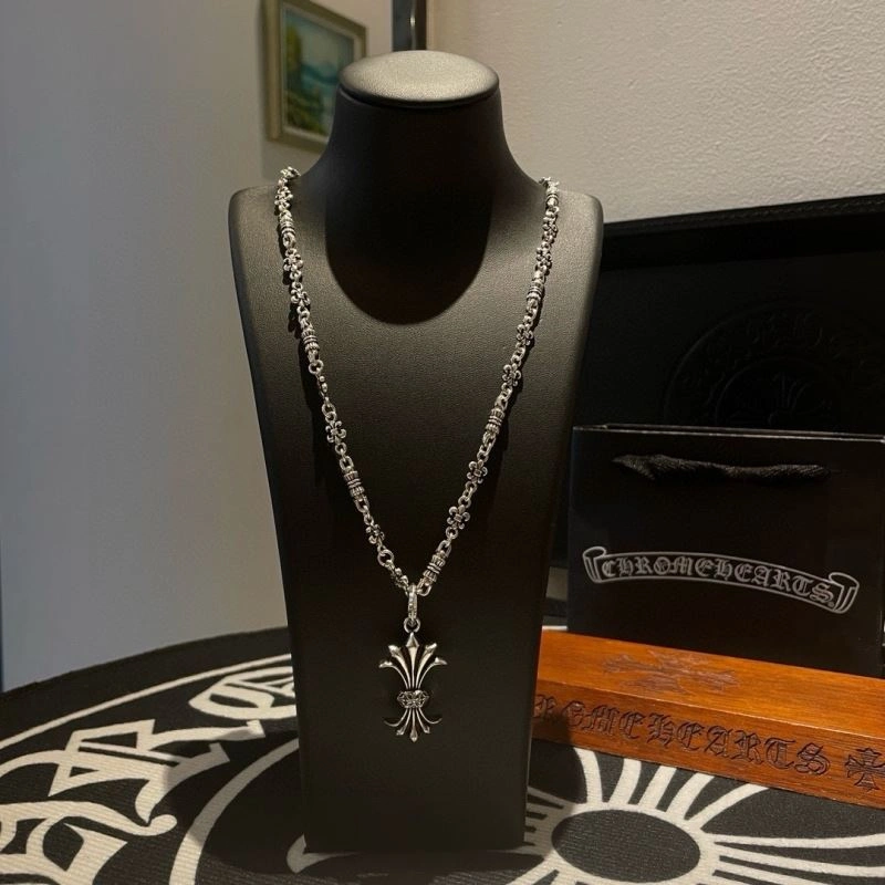 Sustainable Chrome Hearts Necklaces 241228