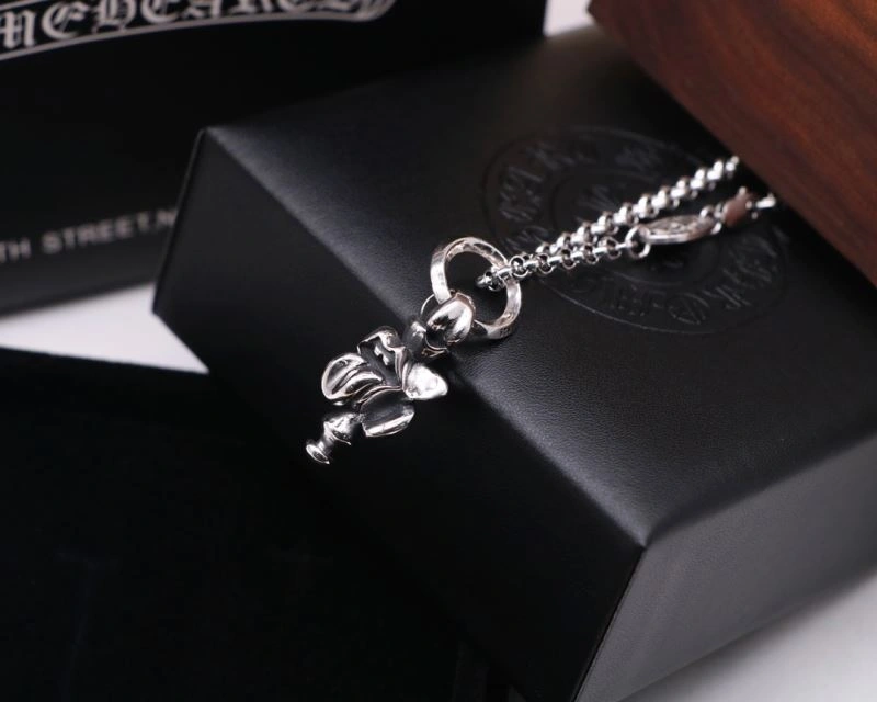 Seasonal Chrome Hearts Necklaces 241197