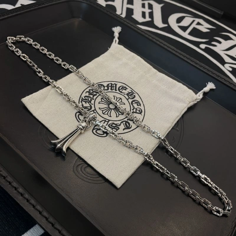 Sleek Chrome Hearts Necklaces 241191