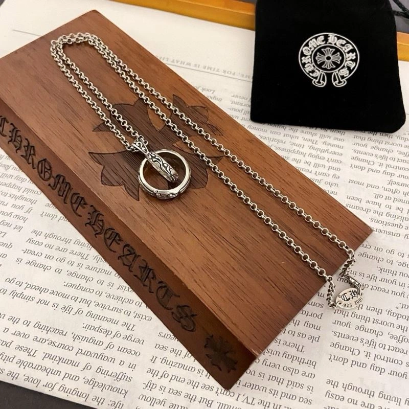 Breathable Chrome Hearts Necklaces 241182