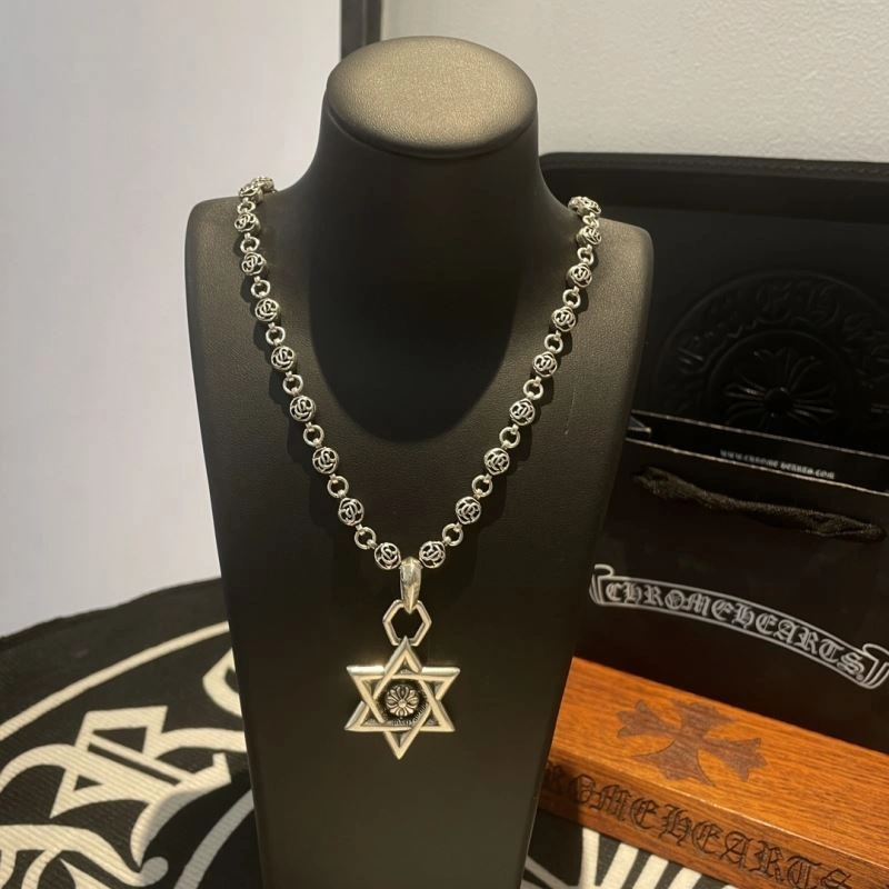 Bold Chrome Hearts Necklaces 241178