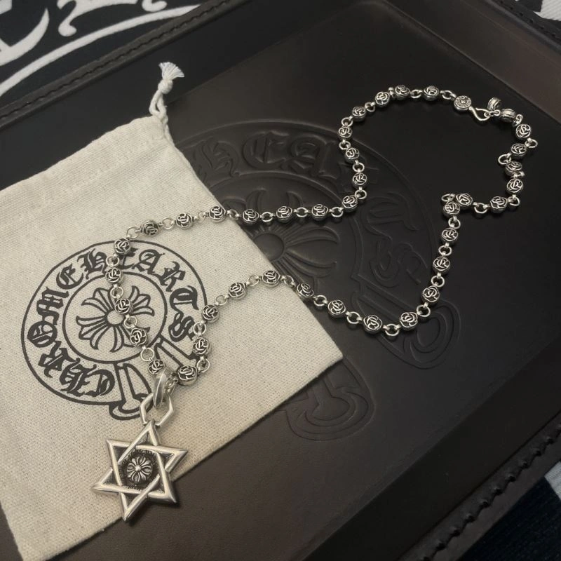 Bold Chrome Hearts Necklaces 241178