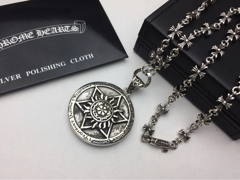 Seasonal Chrome Hearts Necklaces 241151