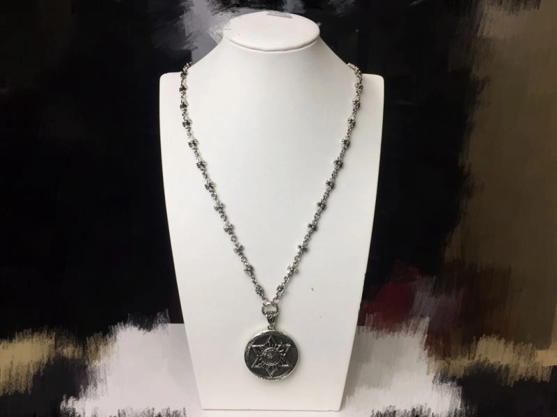 Seasonal Chrome Hearts Necklaces 241151