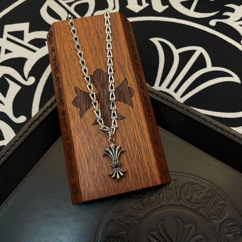 SoftTouch Chrome Hearts Necklaces 241144