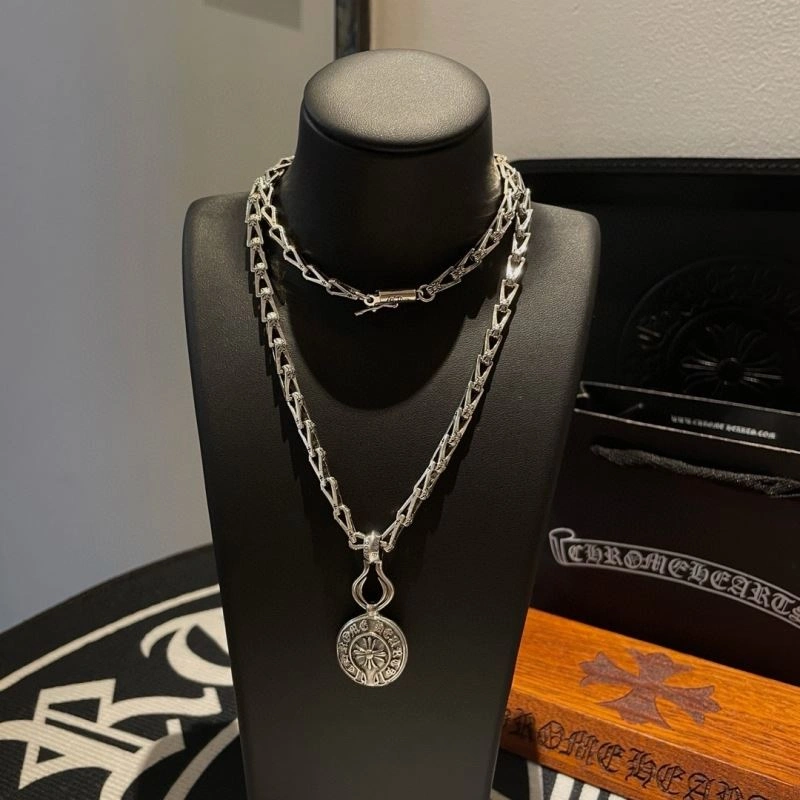 Snug Chrome Hearts Necklaces 241142