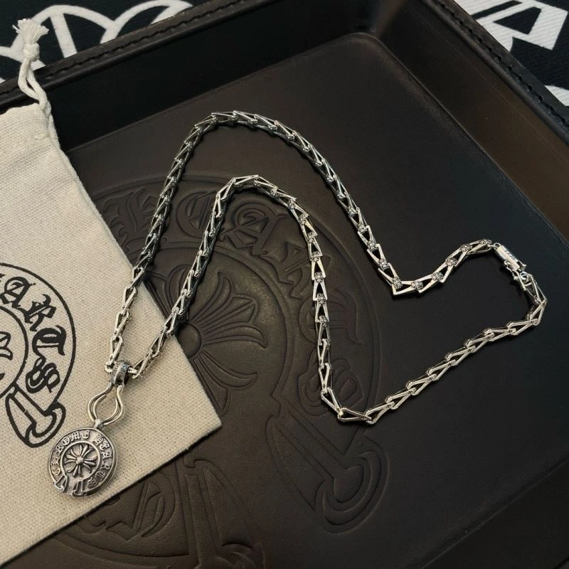 Snug Chrome Hearts Necklaces 241142