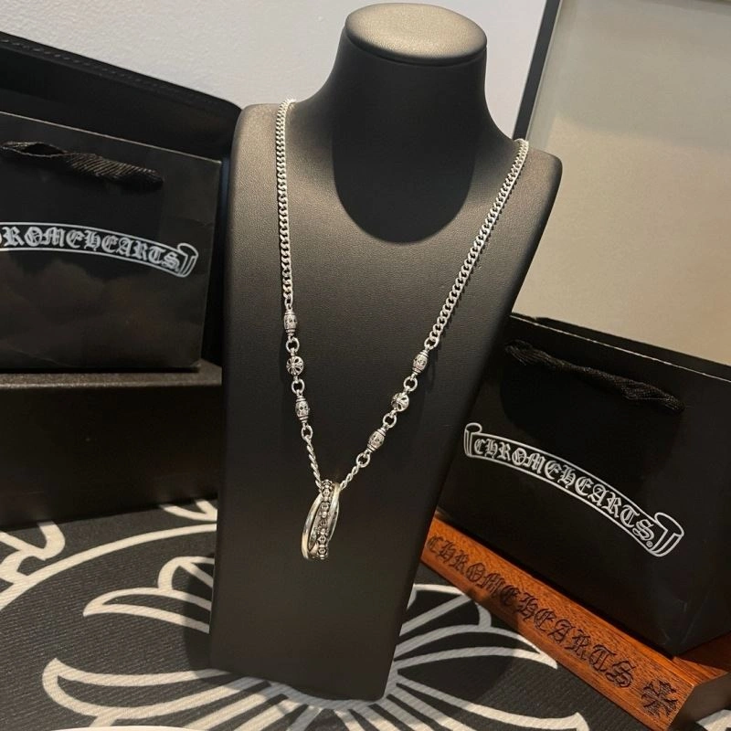 Sophisticated Chrome Hearts Necklaces 241126