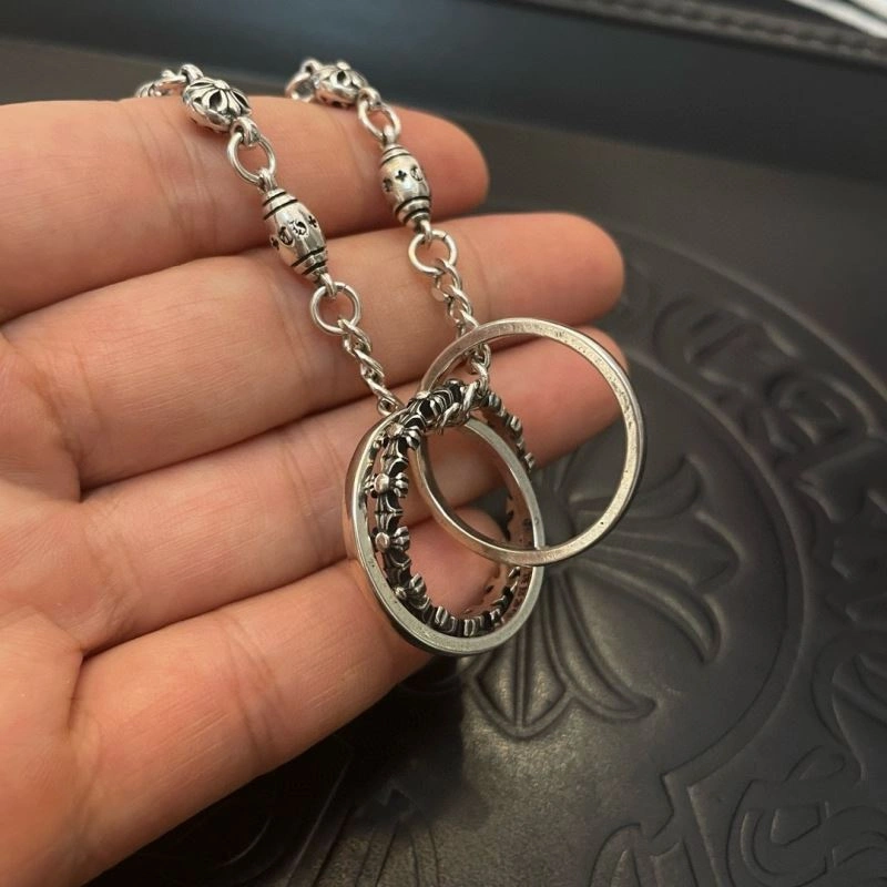 Sophisticated Chrome Hearts Necklaces 241126