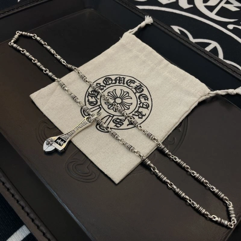 Compact Chrome Hearts Necklaces 241112