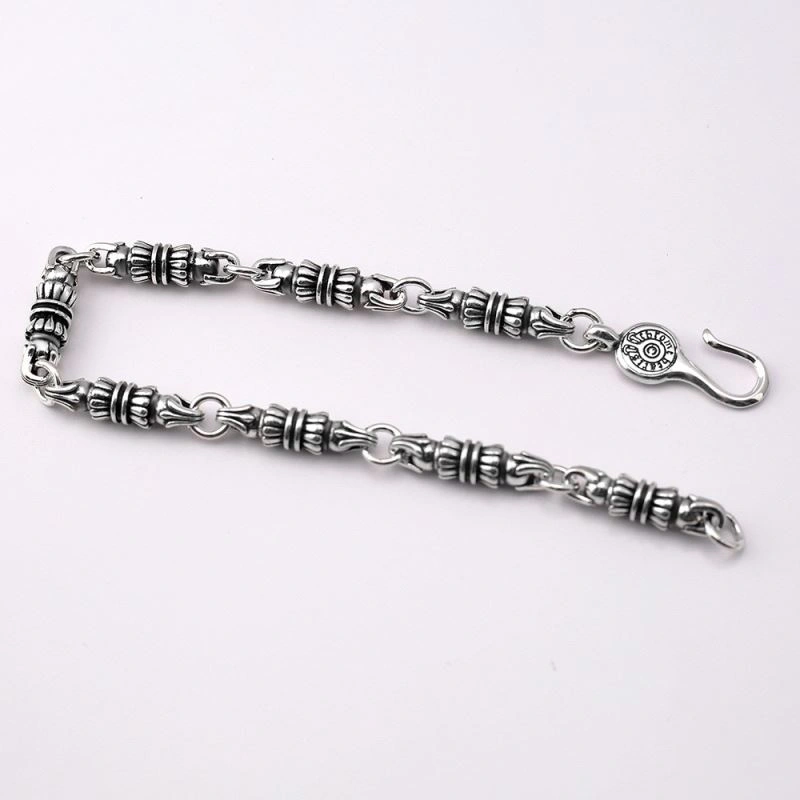 Sleek Chrome Hearts Necklaces 241085