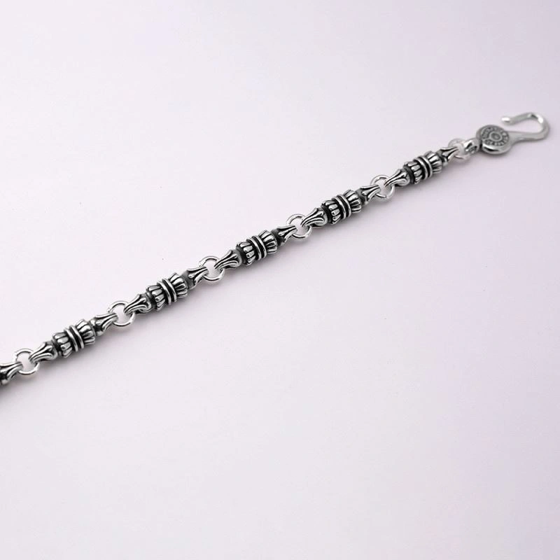 Sleek Chrome Hearts Necklaces 241085