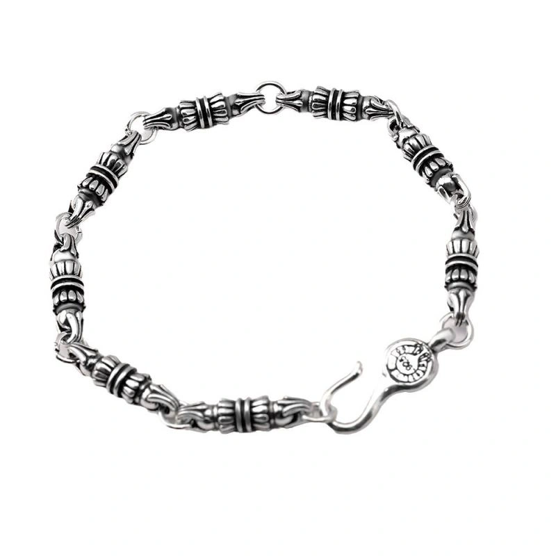 Sleek Chrome Hearts Necklaces 241085