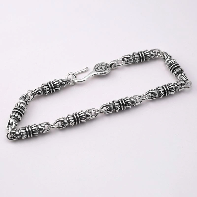 Sleek Chrome Hearts Necklaces 241085