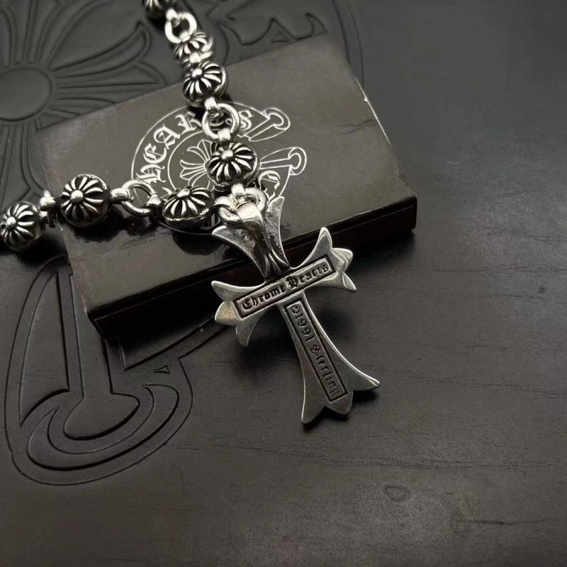 Vibrant Chrome Hearts Necklaces 241072