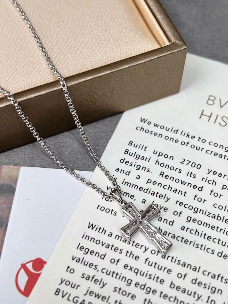 Thermal Chrome Hearts Necklaces 241038
