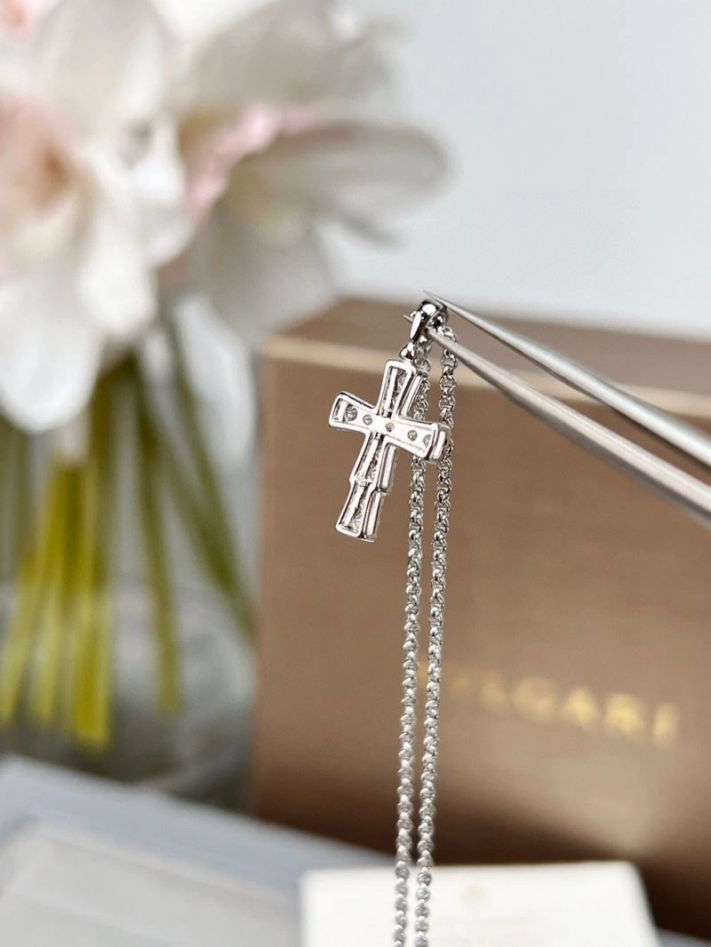 Thermal Chrome Hearts Necklaces 241038