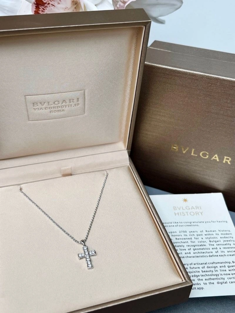 Thermal Chrome Hearts Necklaces 241038