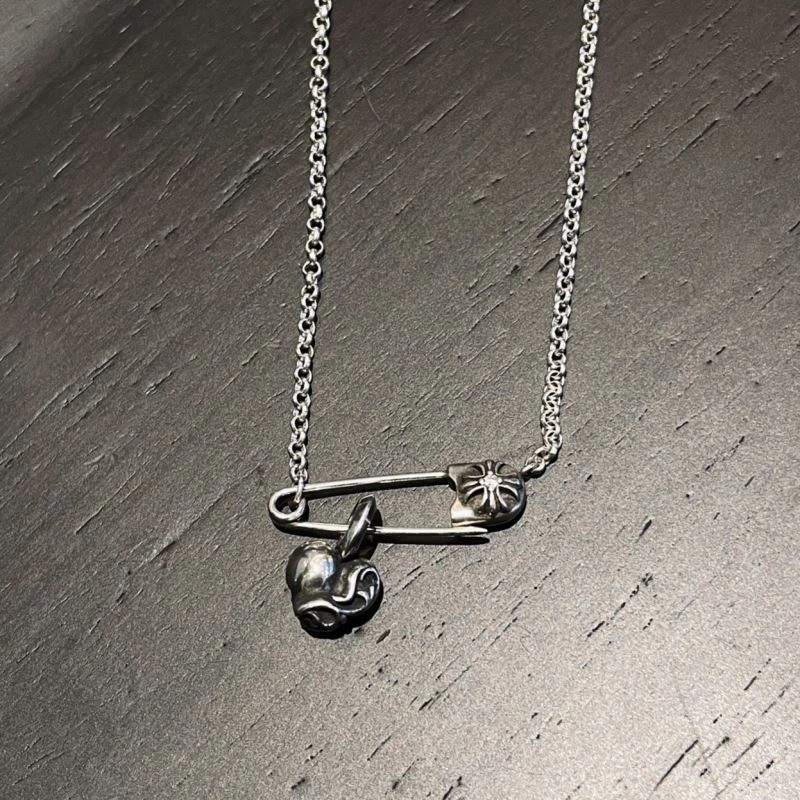 Stylish Chrome Hearts Necklaces 241031