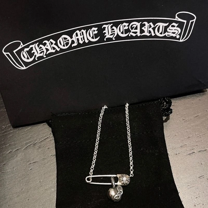 Stylish Chrome Hearts Necklaces 241031
