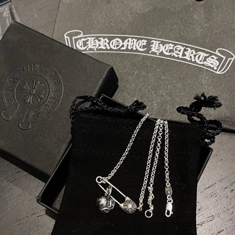 Stylish Chrome Hearts Necklaces 241031