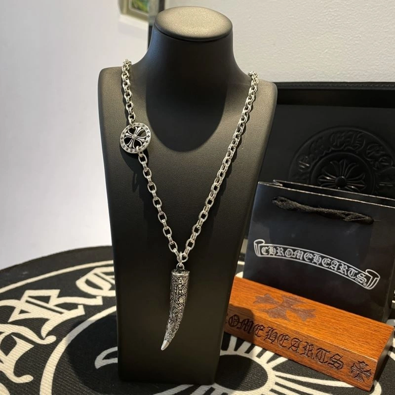 Elegant Chrome Hearts Necklaces 241019