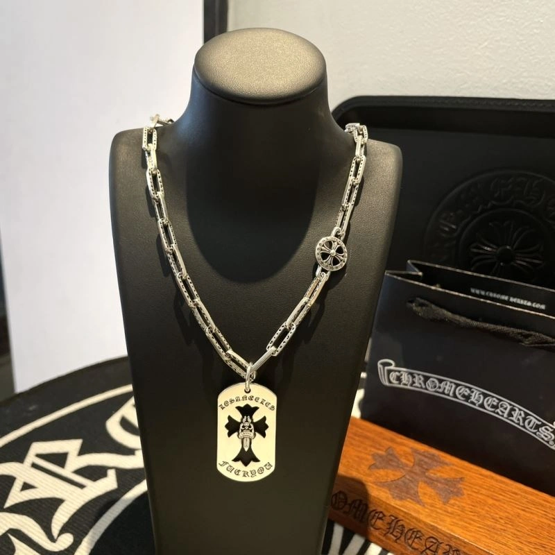 Breathable Chrome Hearts Necklaces 240999