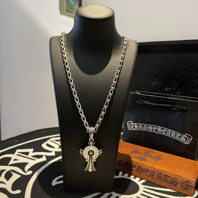 Seasonal Chrome Hearts Necklaces 241008