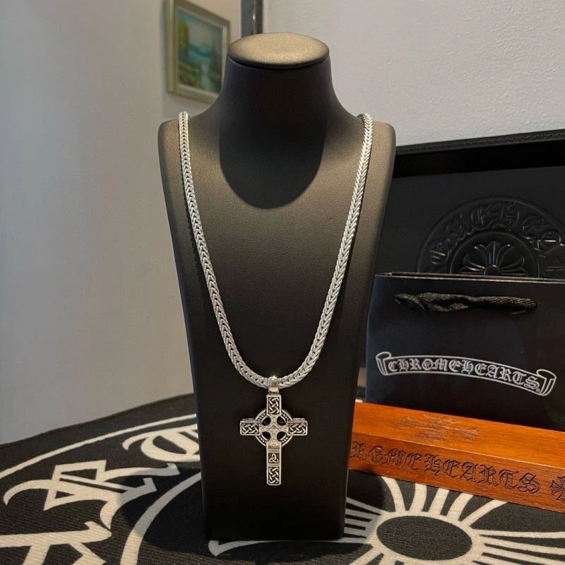 Sustainable Chrome Hearts Necklaces 241017