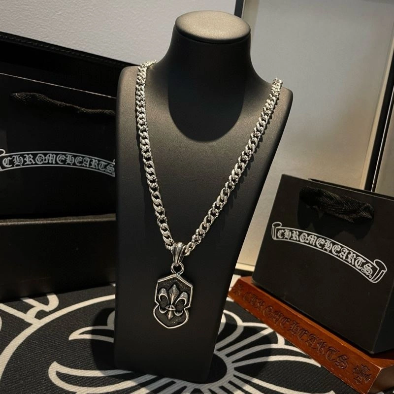 Lightweight Chrome Hearts Necklaces 240983