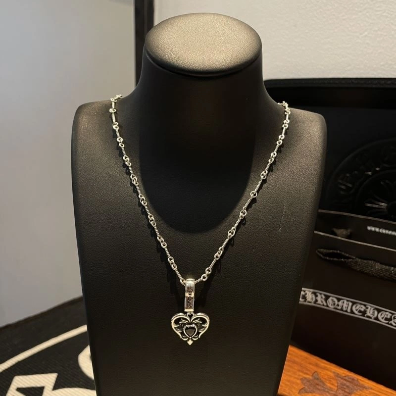 Sleek Chrome Hearts Necklaces 240971