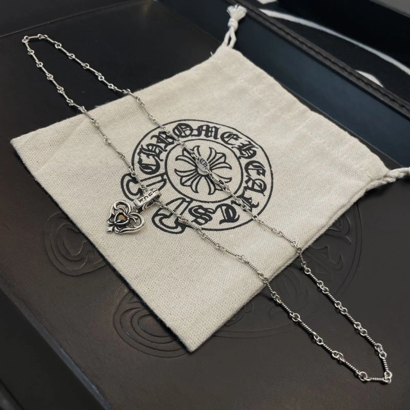 Sleek Chrome Hearts Necklaces 240971