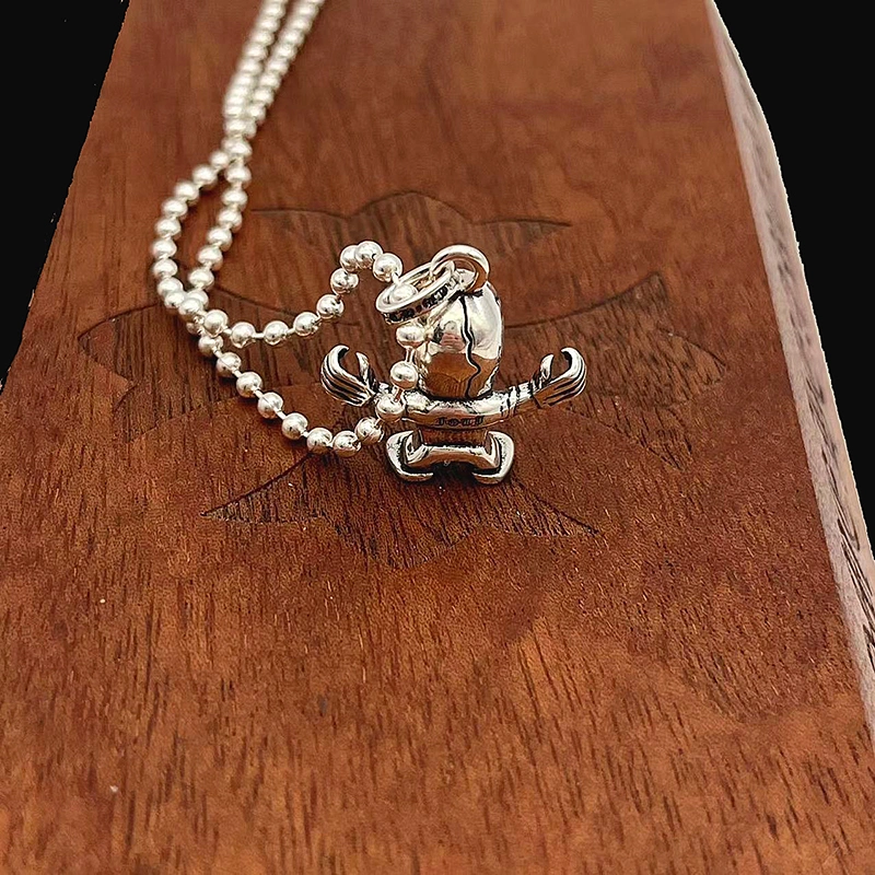 Thermal Chrome Hearts Necklaces 240954