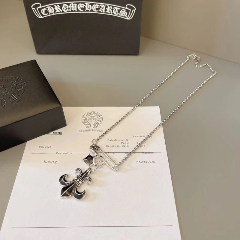 Lightweight Chrome Hearts Necklaces 240692