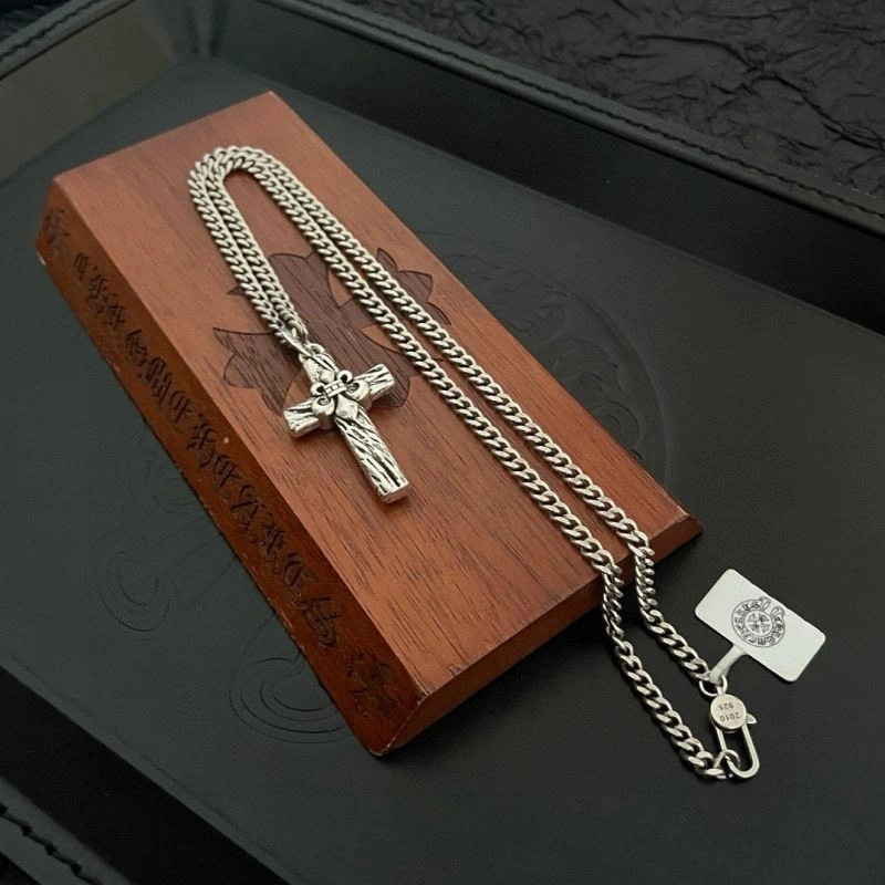 Colorful Chrome Hearts Necklaces 240677