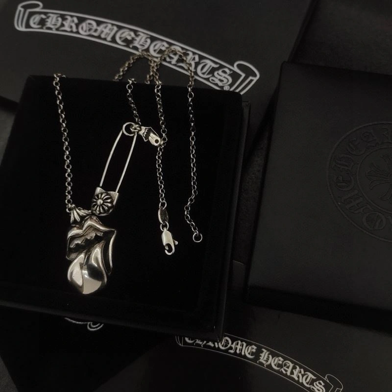 Stylish Chrome Hearts Necklaces 240650