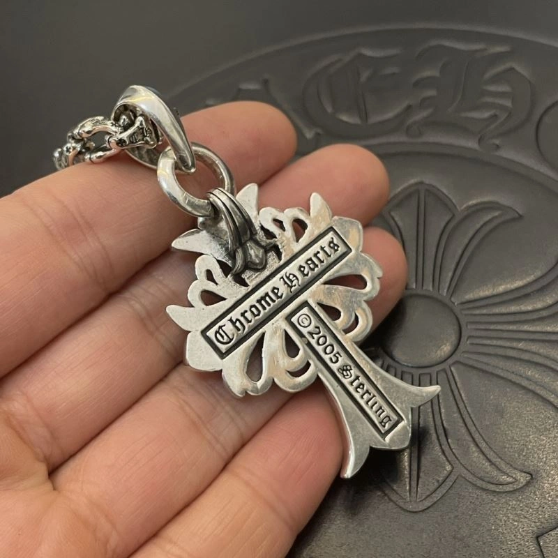 Soft Chrome Hearts Necklaces 240641