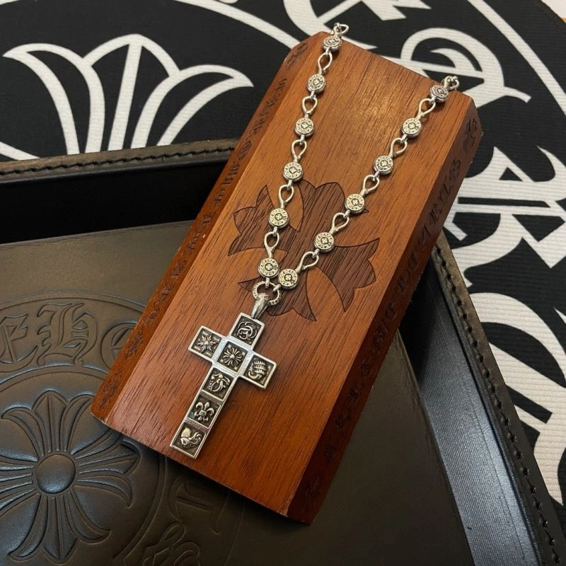 Lightweight Chrome Hearts Necklaces 240616