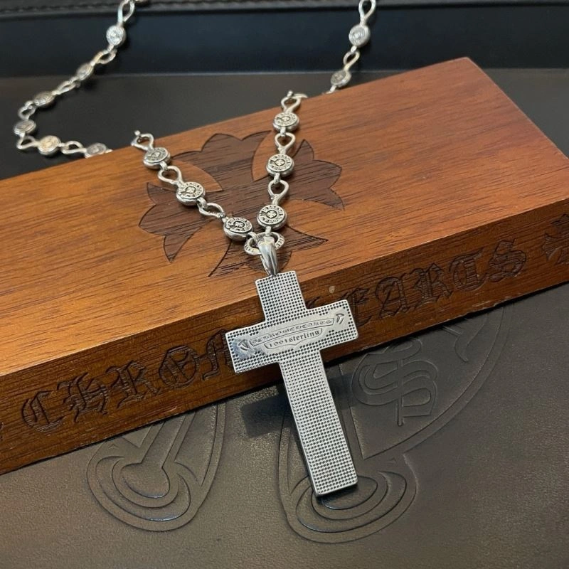 Lightweight Chrome Hearts Necklaces 240616
