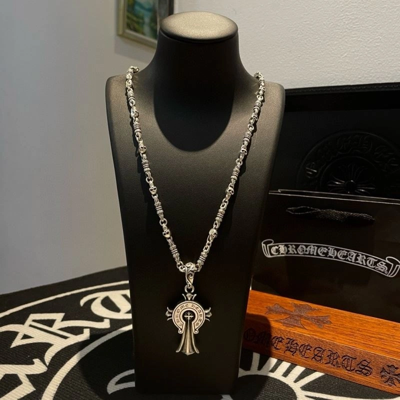 Packable Chrome Hearts Necklaces 240635