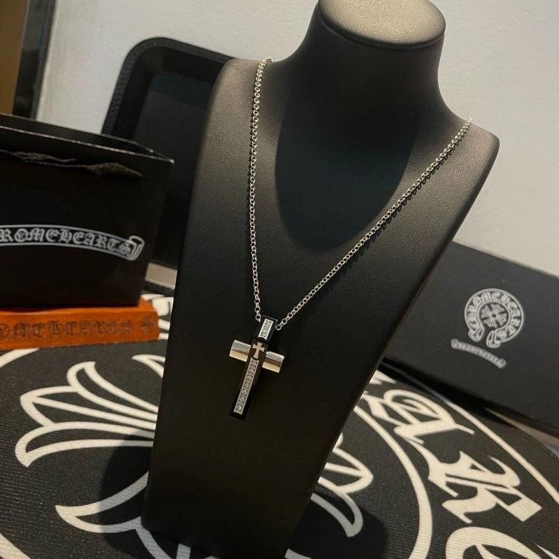 Contemporary Chrome Hearts Necklaces 240580