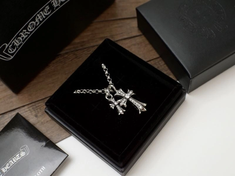 Breathable Chrome Hearts Necklaces 240565