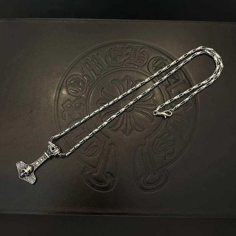 Vibrant Chrome Hearts Necklaces 240550